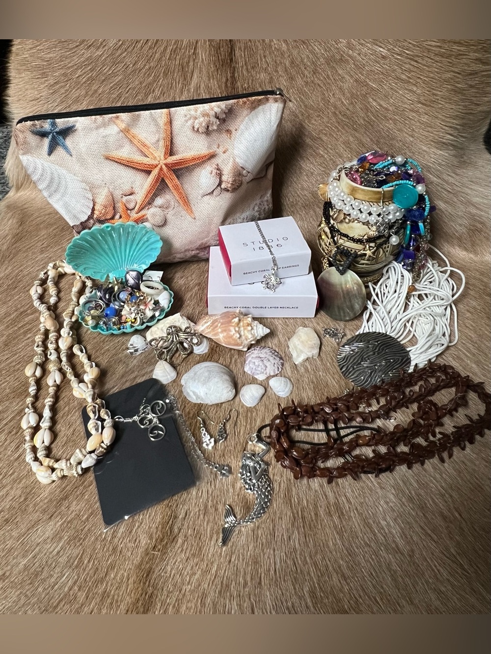 Vintage 1982 Avon cup  beach themed jewelry bundle
